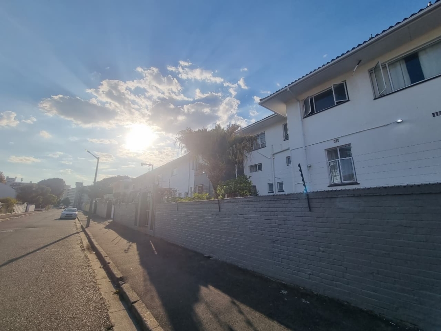 To Let 1 Bedroom Property for Rent in Plumstead Western Cape
